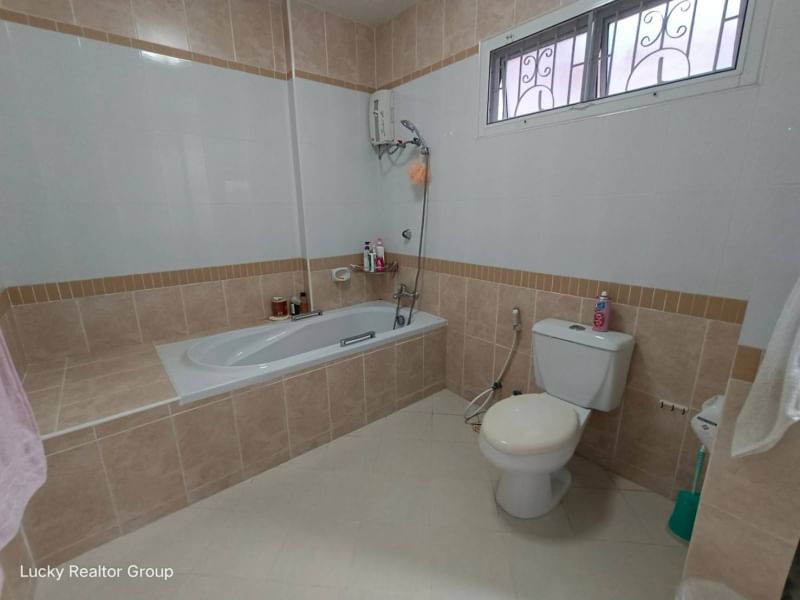 House-for-sale-Chokchai-Green-Valley-bathroom