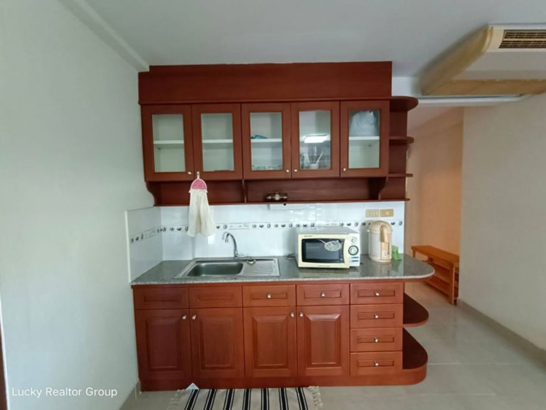Jomtien-beach-Rimhad-condo-for-sale-and-for-rent-Europe-kitchen-style2