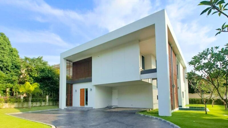 Modern House Bang Sare
