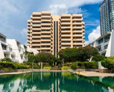 Beachfront Condo Chomtaly