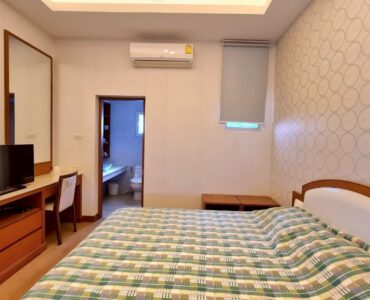 Private House at Yacht Club 1