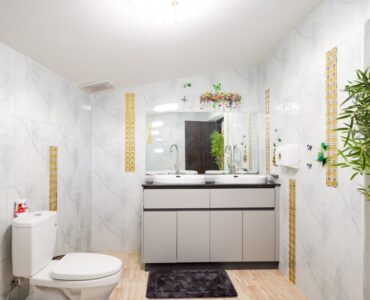 White House Wat Boon-bathroom