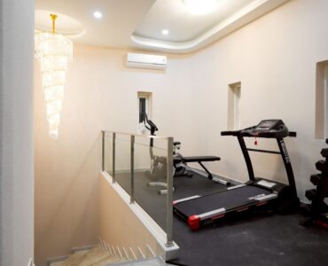 White House Wat Boon-Gym