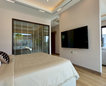 Modern Tropical Pool Villa Jomtien