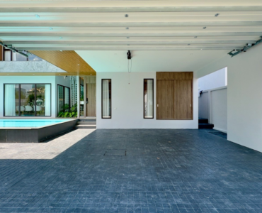 Modern Tropical Pool Villa Jomtien