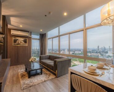 Pet-Friendly Corner Unit 2
