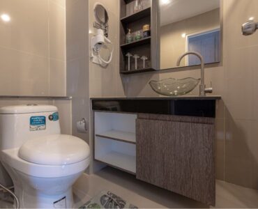 Pet-Friendly Corner Unit 2