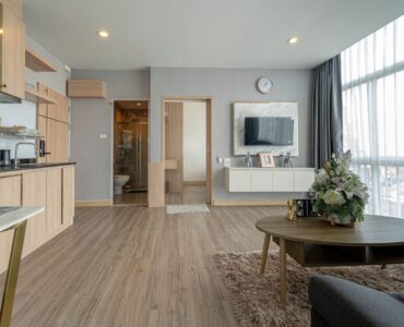 Condo Pet-Friendly Corner unit