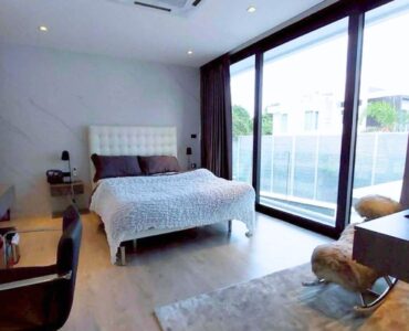 A Modern Luxury House on Pratamnak Hill