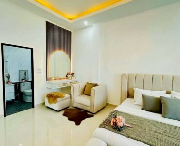 Newly Built Luxury Corner Pool Villa North Pattaya