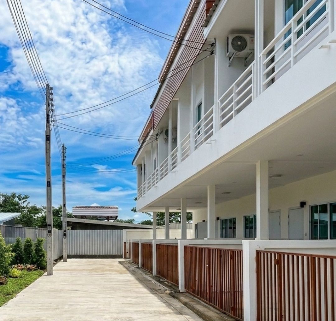 Exterior Townhome Sattahip in Sattahip