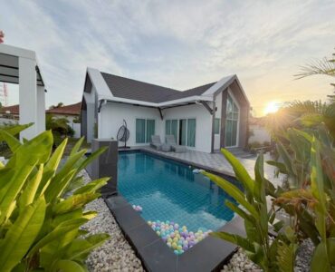 Modern Luxury Pool Villa near the International schools