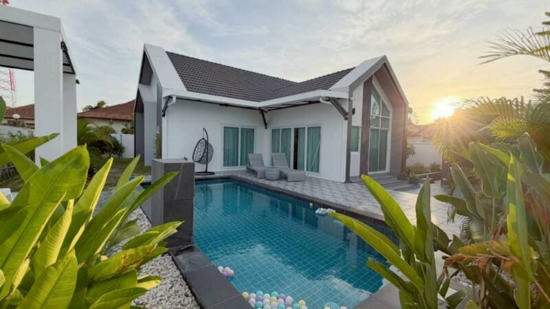 Modern Luxury Pool Villa near the International schools