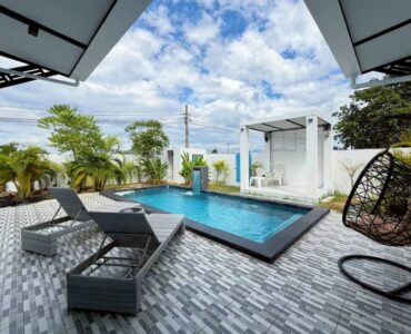 Modern Luxury Pool Villa near the International schools