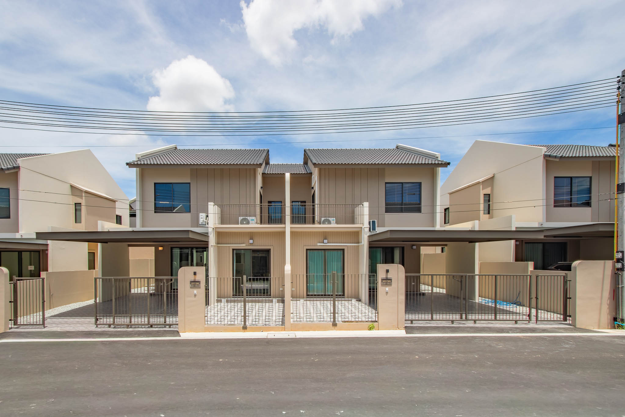 Modern House near Pattaya Moterway