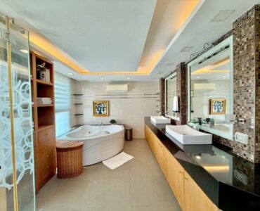Cosy Beach View Condominium