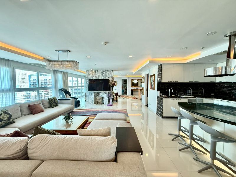 Cosy Beach View Condominium