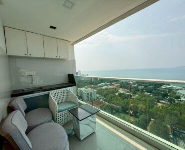 Cosy Beach View Condominium