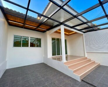 Newly Renovated Townhouse in Sattahip