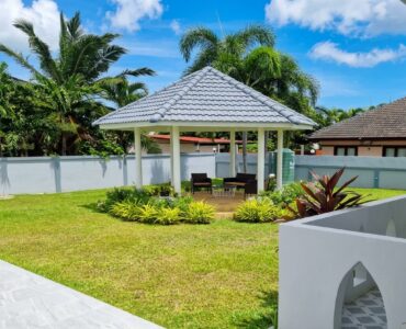 Expansive Luxury Pool Villa for Sale in Bang Saray