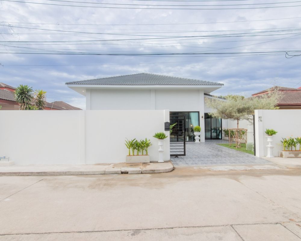 3-Bedroom Single House in Mabprachan