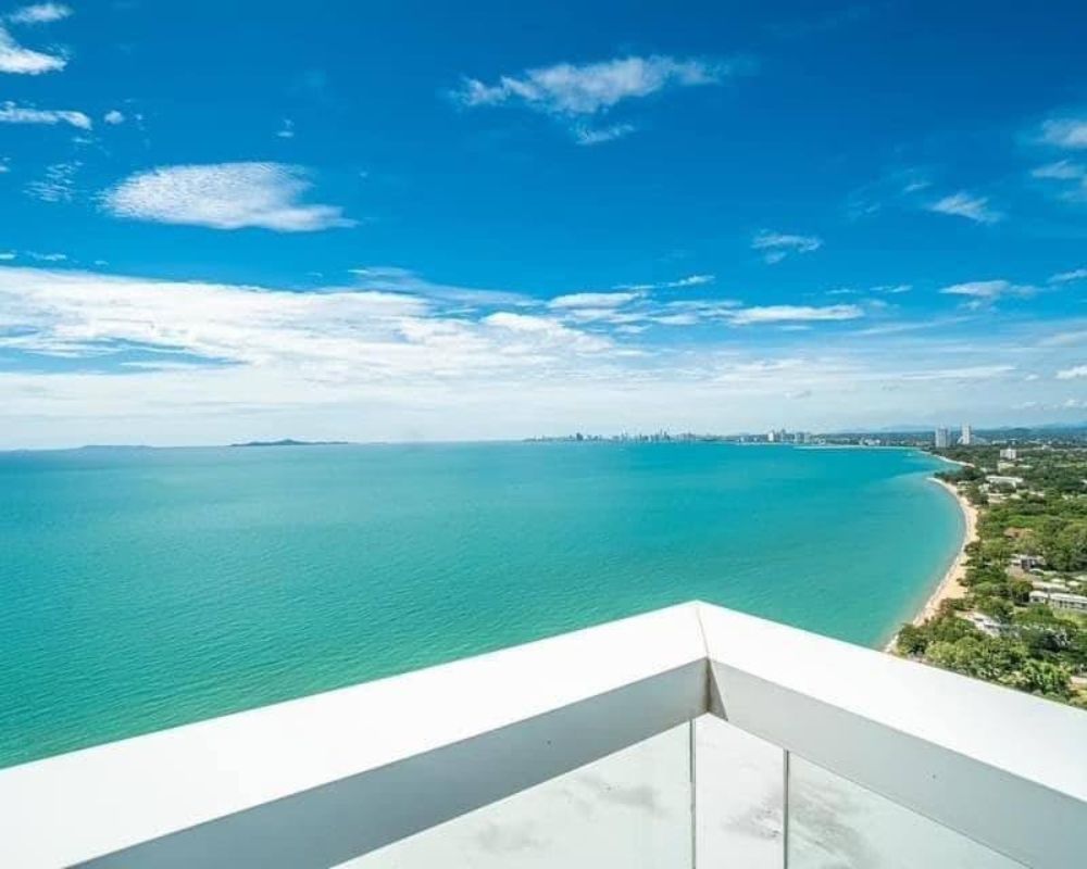 Beachfront Penthouse at Del Mare Bang Saray (FQ)