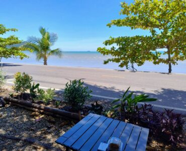 Bang Saray Beach