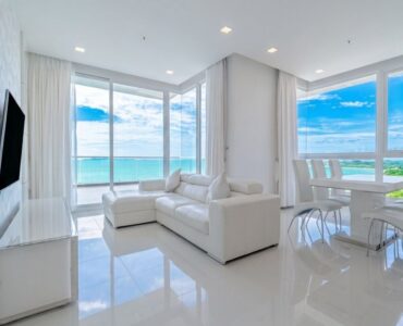 Beachfront Penthouse at Del Mare Bang Saray (FQ)