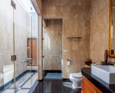 bathroom-view-talay-marina-najomtien