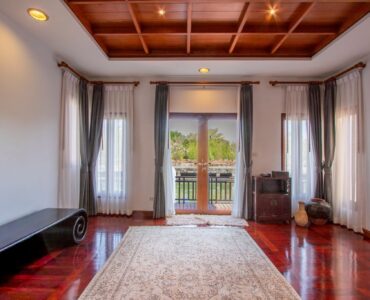 bedroom-view-talay-marina-najomtien