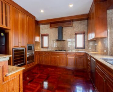 kitchen-view-talay-marina-najomtien