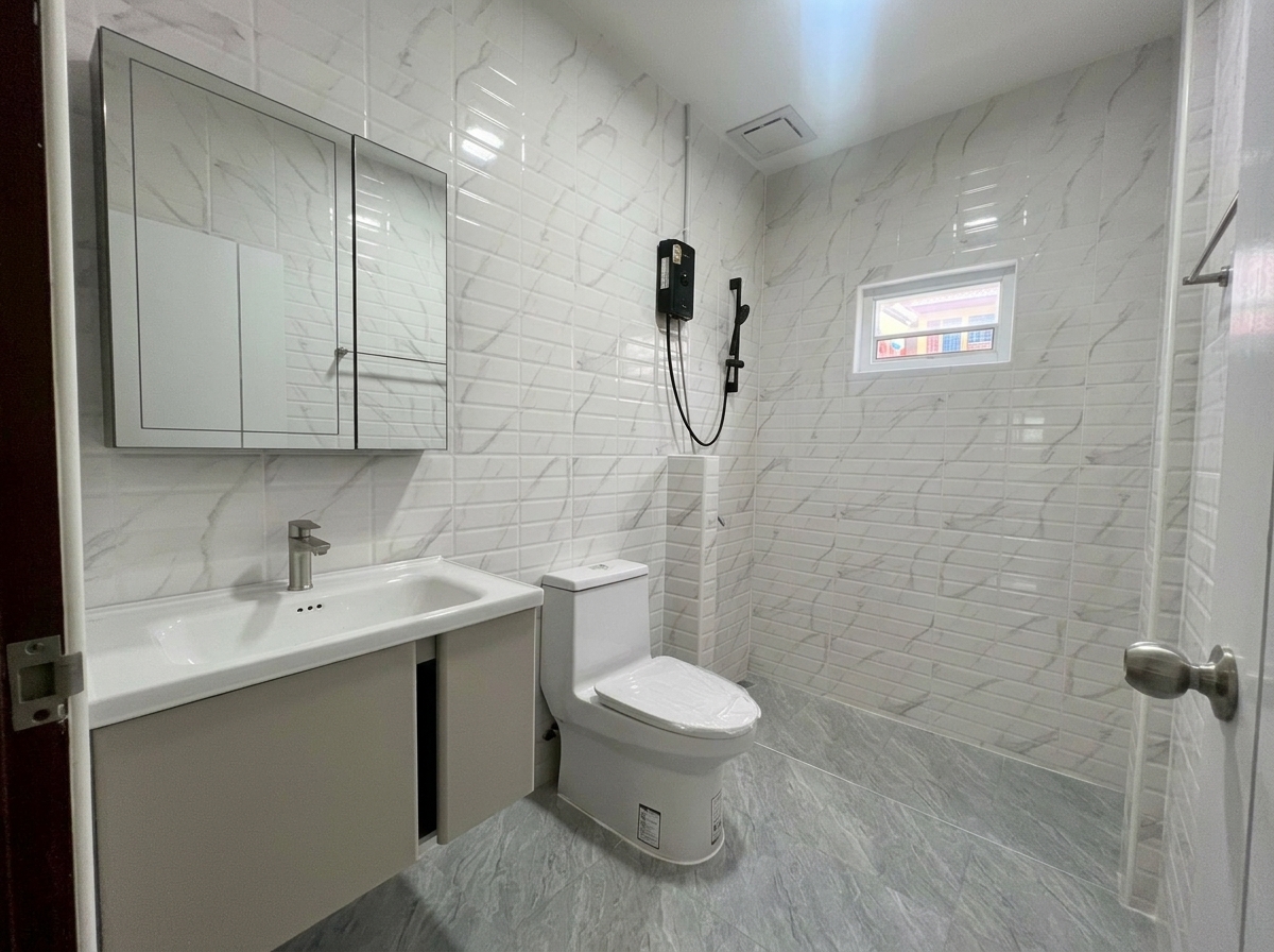 bathroom-renovated-house-bang-saray