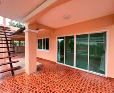 exterior-renovated-house-bang-saray