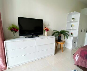Studio AD Condo Bang Saray