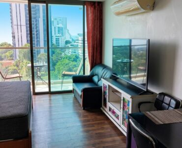 Foreign Quota Condo at The Peak Tower