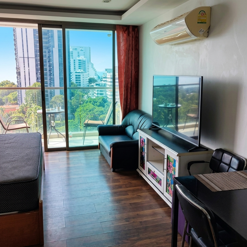 Foreign Quota Condo at The Peak Tower