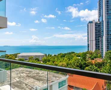 Foreign Quota Condo at The Peak Tower