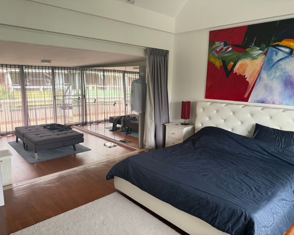 Townhome by the beach Ban Ampher