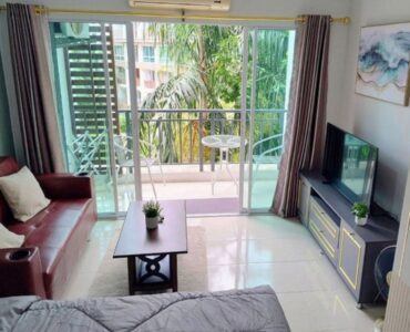 Bang Saray Condo Rent-Garden view