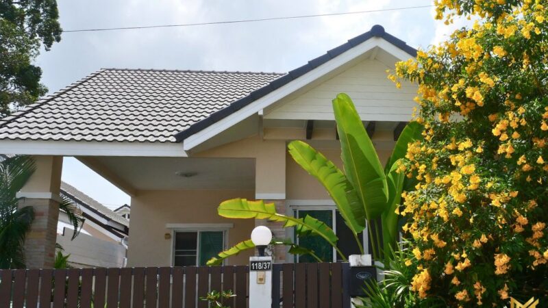 Private House in Muntra Village Bangsaray-exterior