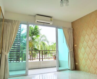 AD Condo Studio for Sale - living room