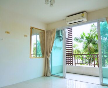 AD Condo Studio for Sale - living room