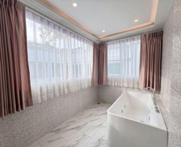 D-Eco Wellness Centre Condo 1 Bed Jacuzzi-jacuzzi room