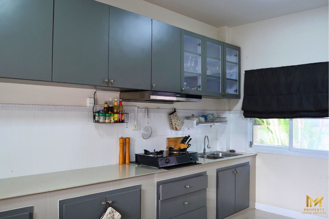 Muntra House for Rent-Kitchen 3