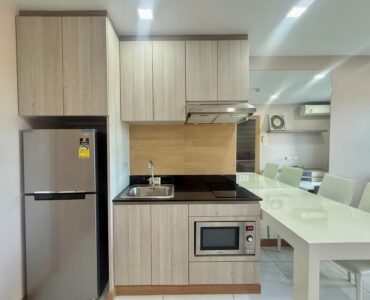 Whale Marina studio for sale - kitchen