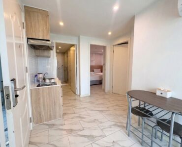 D-Eco Wellness Centre Condo 2 Beds-living room