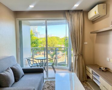 Whale Marina studio for sale - room view