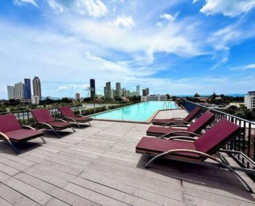 D-Eco Wellness Centre Pattaya for rent - Pool view