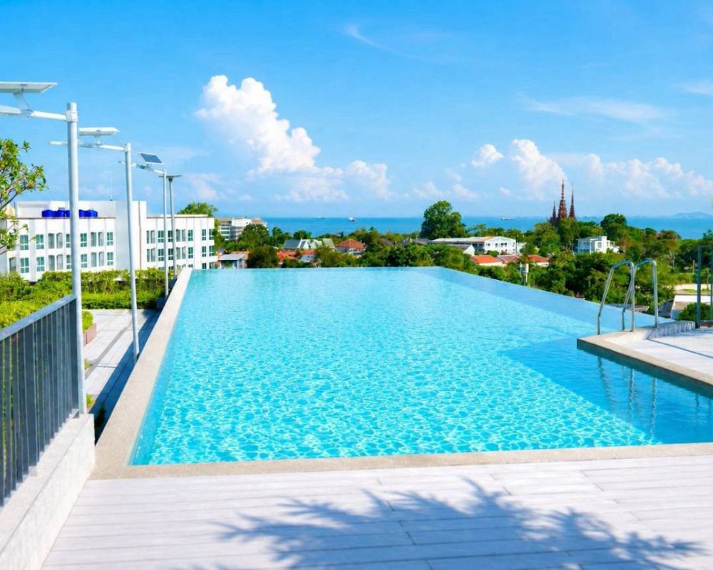 D-Eco Wellness Centre Pattaya for rent - Pool view