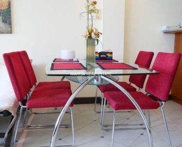 sunrise-beach-condo-sale-dinning-table